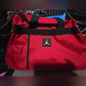 NIKE AIR Jordan Essentials Duffle Bag Gym Sport Jumpman FIT Red MA0874-R78 NWT